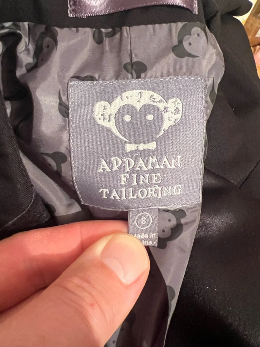 Appaman Boy’s Wool Tuxedo Blazer Jacket in Black, Kid’s size 8